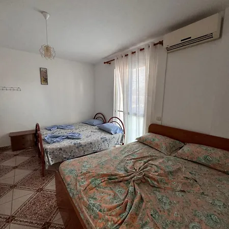 Retreat Πανσιόν *