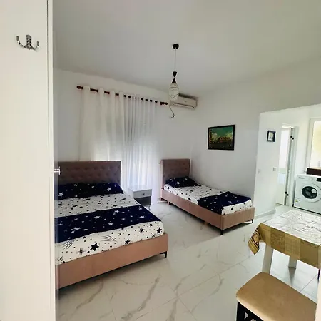 Casa de hóspedes Retreat Golem (Tirana)